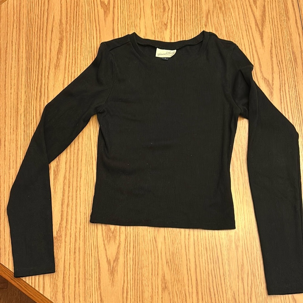 Universal Thread Girl’s Long Sleeve Top - black - small